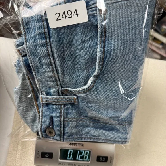 Abercrombie & Fitch Curve Love High Rise Mom Shorts Light Wash Blue Size 29 - Picture 7 of 7